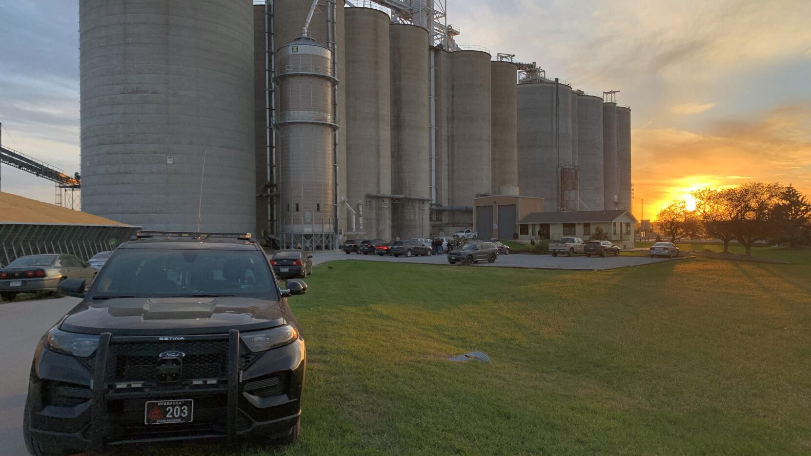 Shooting that left 3 dead at Superior grain elevator lasted 20 seconds, patrol says